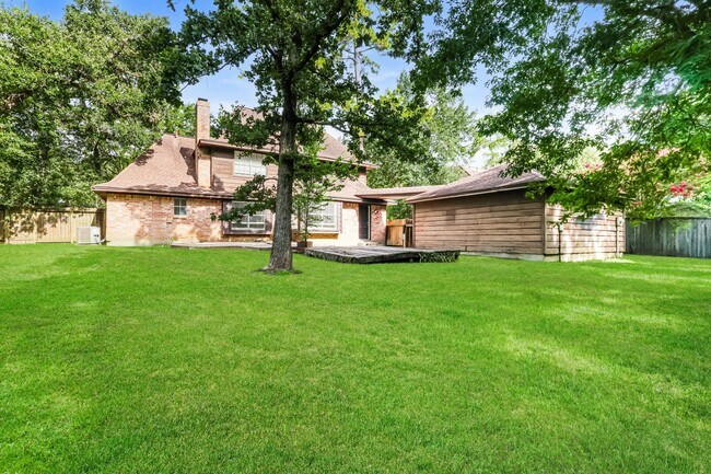 Building Photo - 24106 Creekview Dr