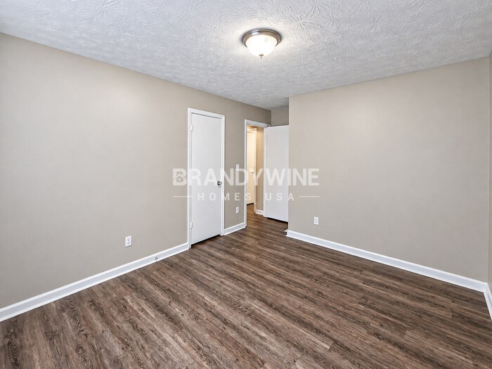 Building Photo - 8932 Raven Dr
