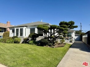 Building Photo - 6122 S Fairfax Ave