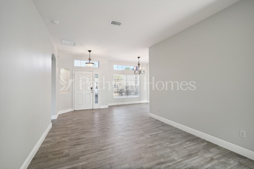 Building Photo - 2219 Bancroft Blvd