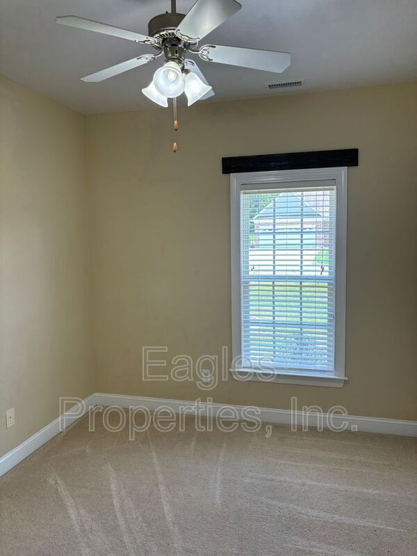 Building Photo - 103 S Merganser Dr