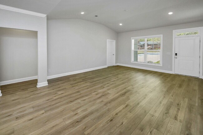 Building Photo - Brand-New 4BR Home in Prime Columbia Location!