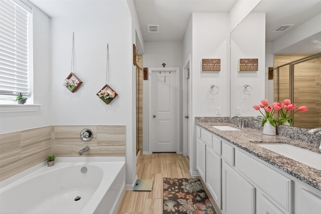 Building Photo - 15006 Eves Necklace Ct