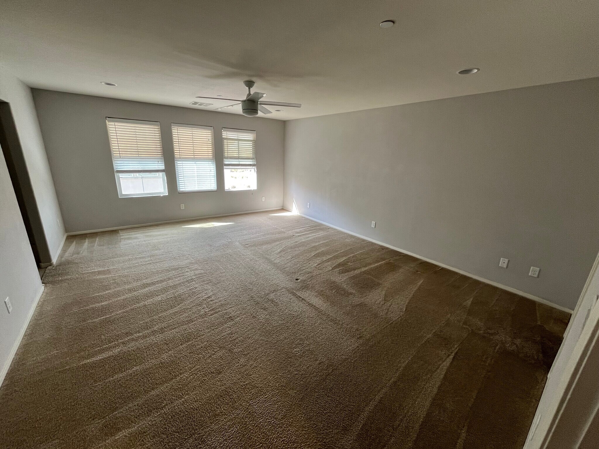 Main Bedroom - 401 Ambitious St