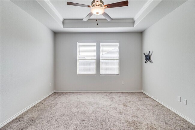 Building Photo - 8010 Calma St