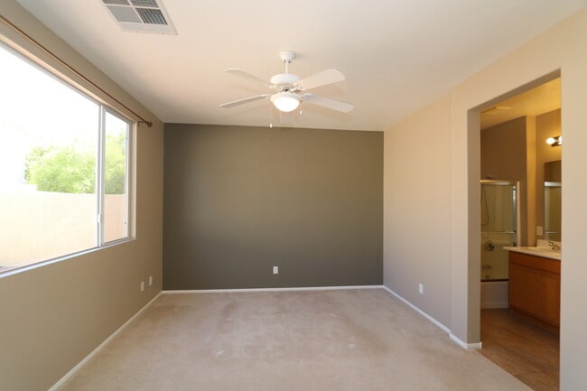 Building Photo - * Single Story * Southwest * Near Beltway * Shopping *