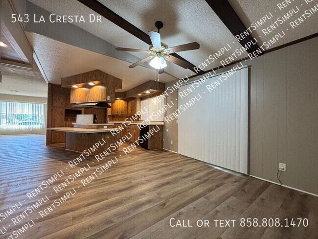 Building Photo - 543 La Cresta Dr