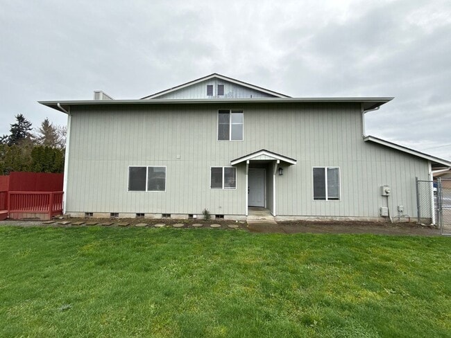 Building Photo - 3714 47th Ave NE