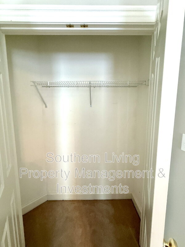 Building Photo - 1806 Asbury Hall Ct