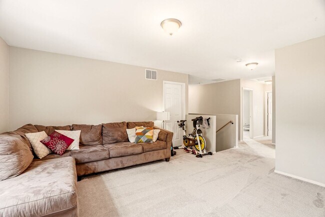 Building Photo - Spacious 3BR/3BA Sonata Springs Home | Minutes to Gonzaga & Downtown Spokane