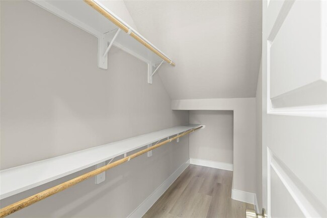 Building Photo - 3107 Shelby Cir