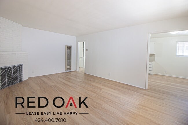 Building Photo - 854 5th St