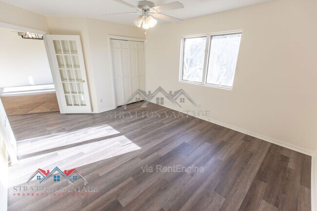 Building Photo - 4728 E Ron Rico Rd