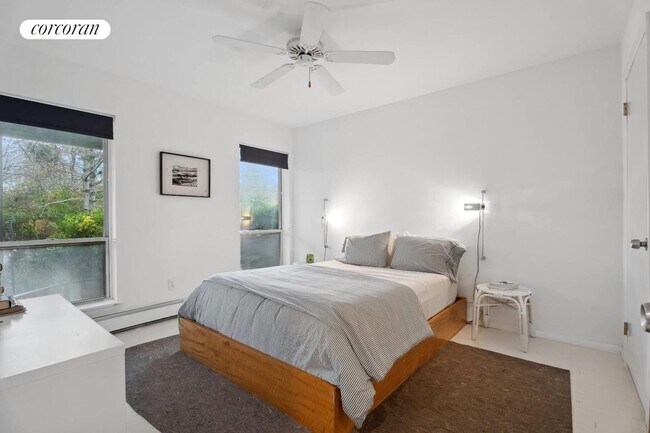 Building Photo - 39 Seaside Ave