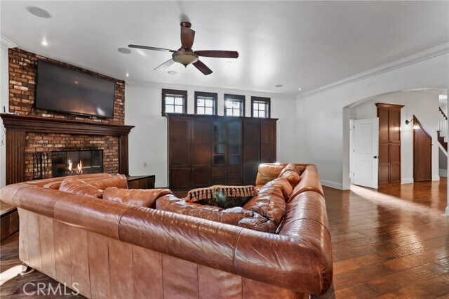 Building Photo - 250 Santo Tomas Ave