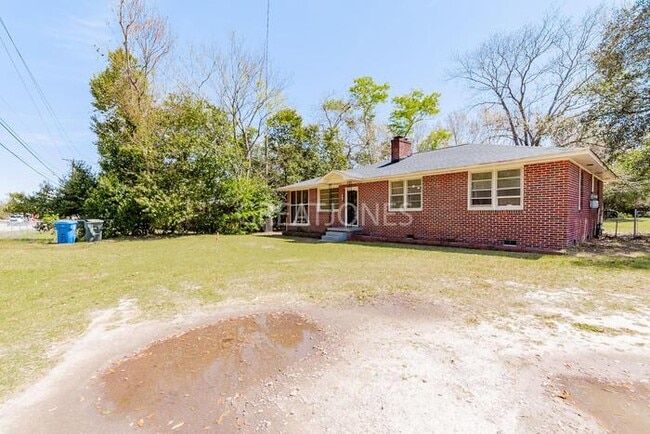 Building Photo - 1816 Leesburg Rd