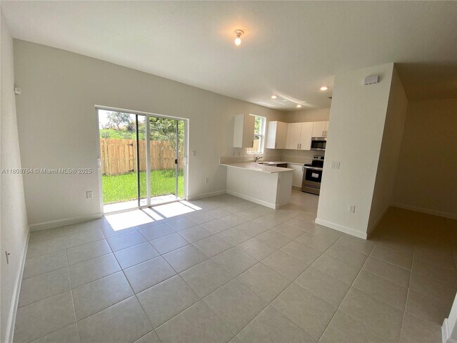 Building Photo - 4666 NW 120th Way