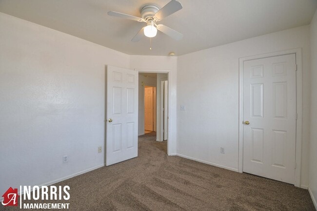 Building Photo - Newly Updated Home in Arizona City