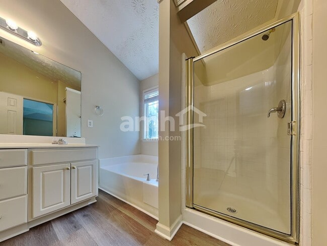 Building Photo - 5390 Spotted Fawn Ct