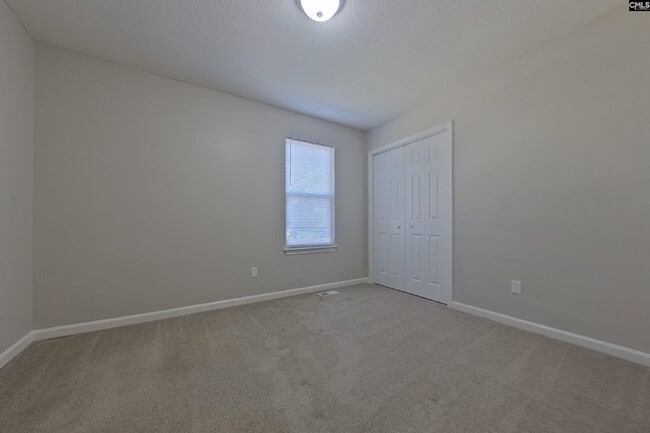 Building Photo - 108 Woodlands Village Dr