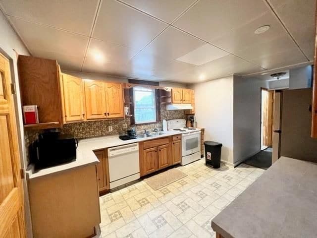 Building Photo - 10 Hammond St