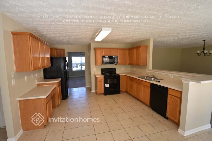 Building Photo - 830 Creek Cove Way