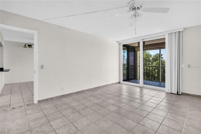 Building Photo - 6158 Palma Del Mar Blvd S