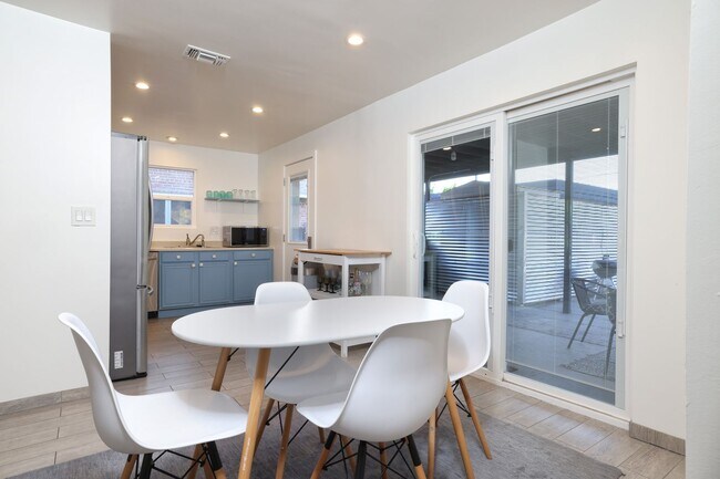 Building Photo - Live Close to Campus in Style – Sam Hughes...