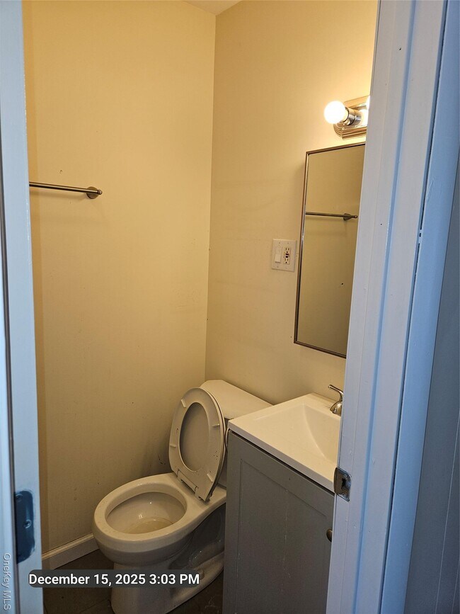 Building Photo - 1 Beech Dr