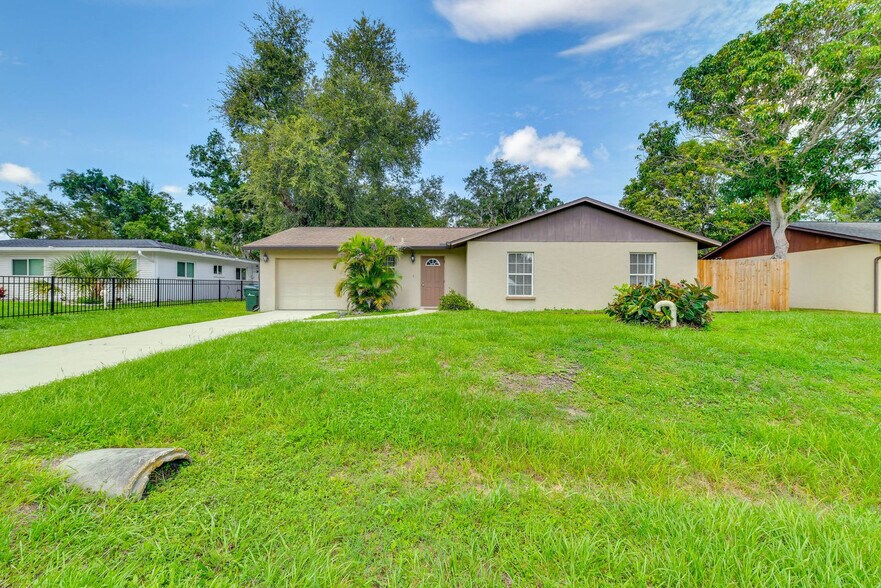 Building Photo - 5307 Mink Rd