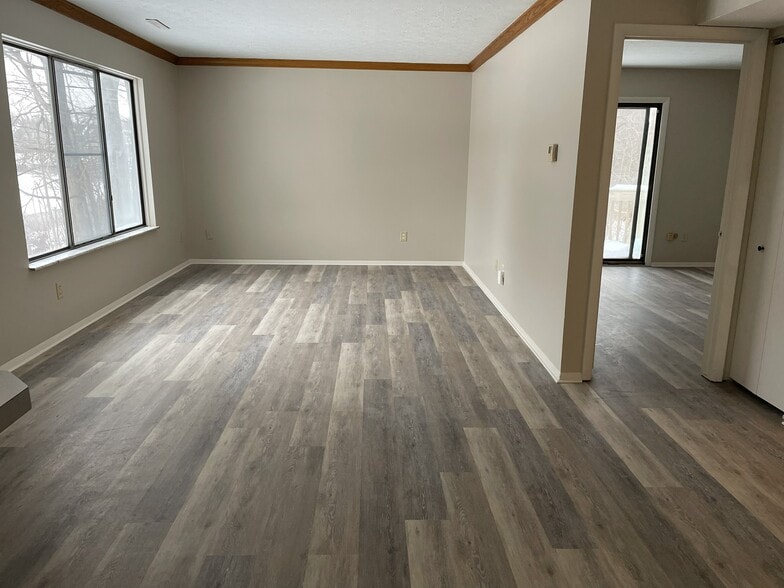 Building Photo - 1566 Mac Dr