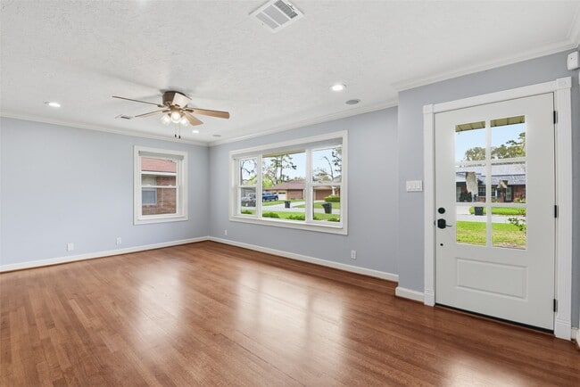 Building Photo - 2019 Brimberry St