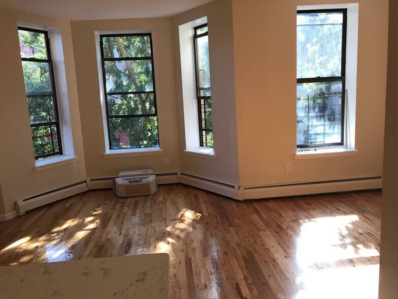 Building Photo - 507 W 173rd St