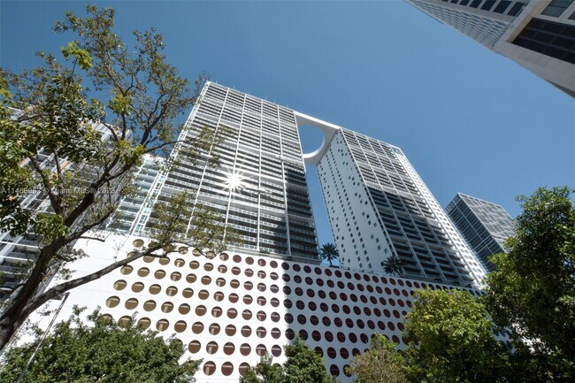 Building Photo - 55 SE 6th St