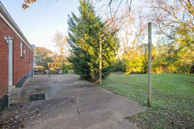 Building Photo - 1815 Tammany Dr