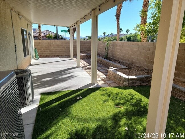 Building Photo - 5507 Jelsma Ave