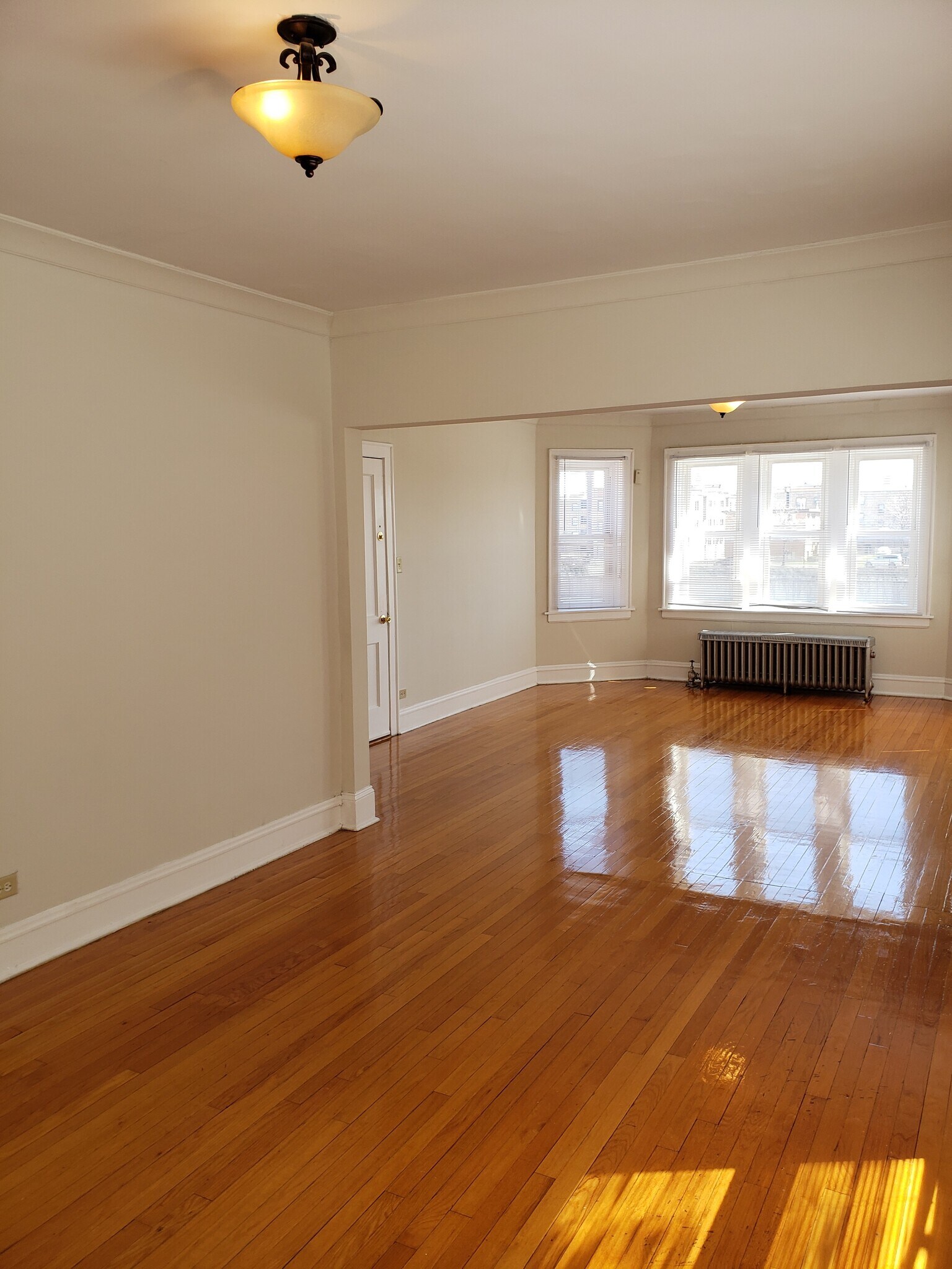 Building Photo - 7944 S Lafayette Ave
