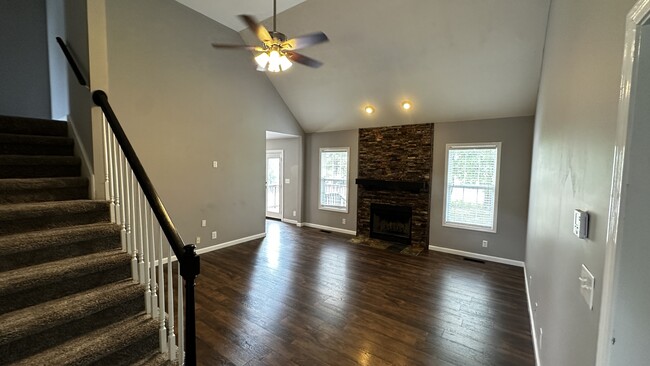 Building Photo - 3541 Sandpiper Dr