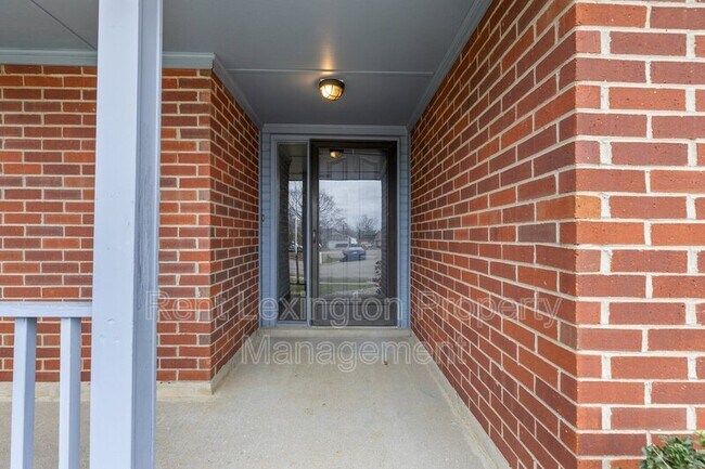 Building Photo - 3424 Promenade Dr