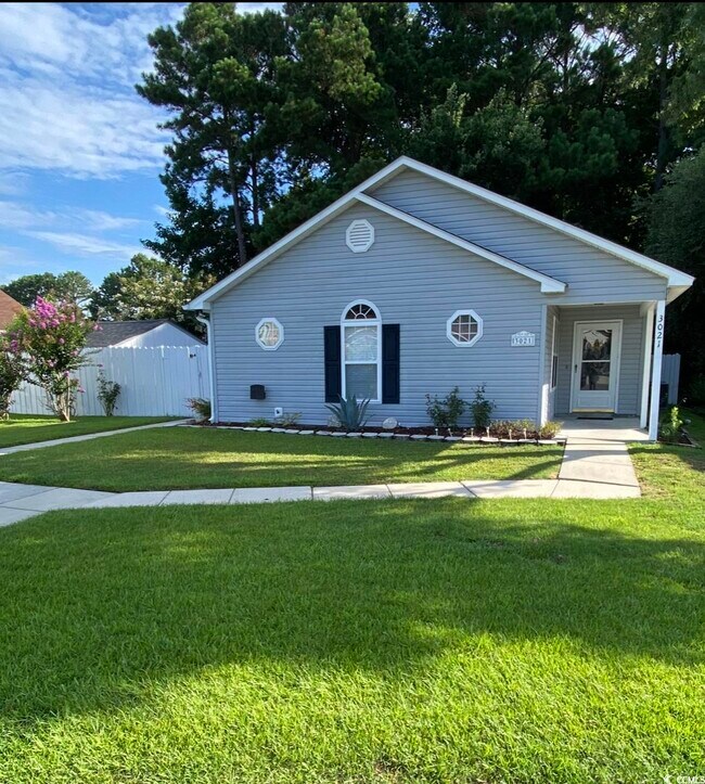 Primary Photo - 3021 Sabal Ct