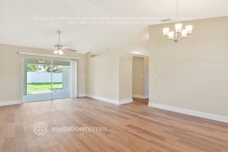 Building Photo - 676 Regency Way