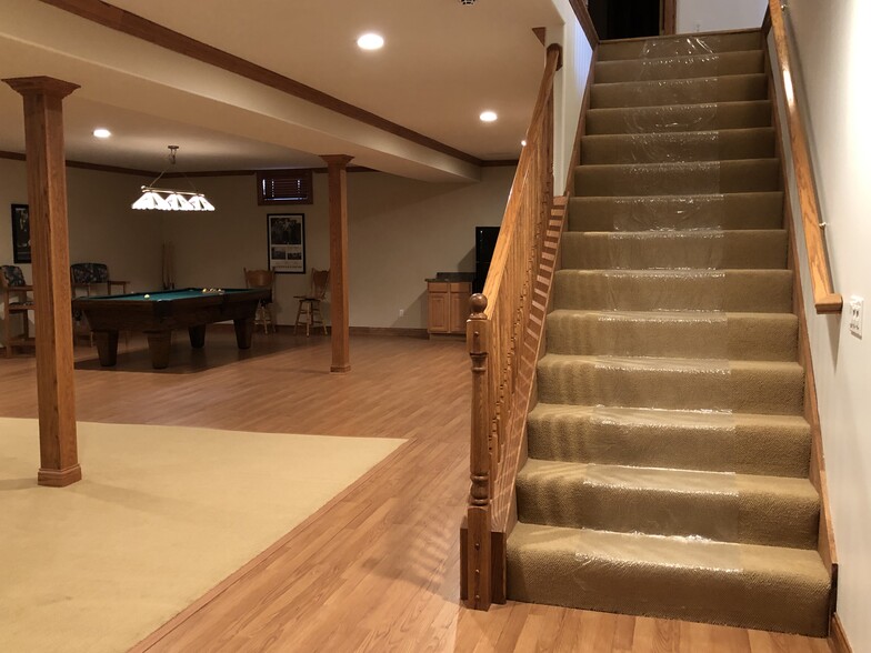 Building Photo - 859 Clearwater Cv W