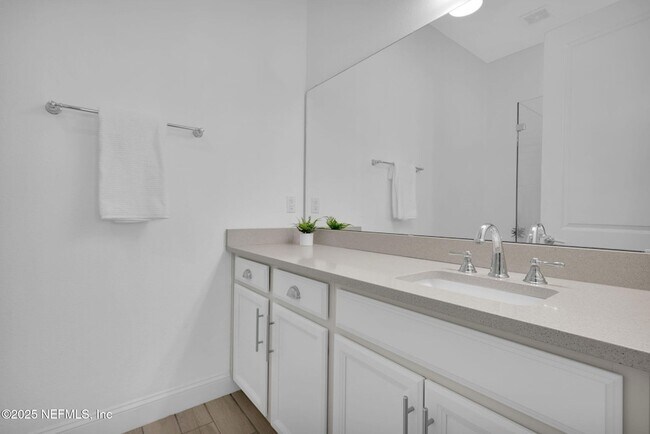 Building Photo - 94 Waterline Dr