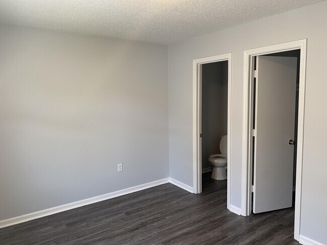 Building Photo - 1251 Sumner Ave