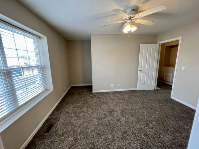 Building Photo - *END UNIT* 2 Bed, 2.5 Bath Townhome in The Cottages at Indian Park