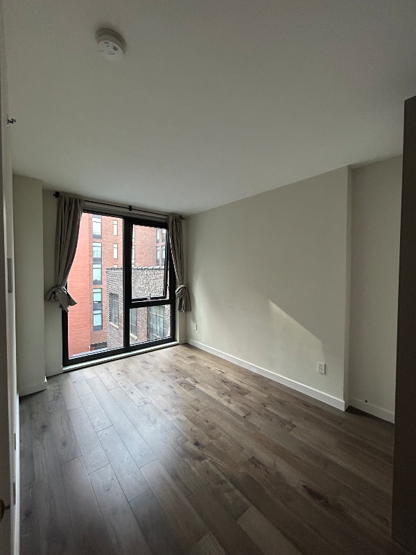 Building Photo - 41-14 27th St