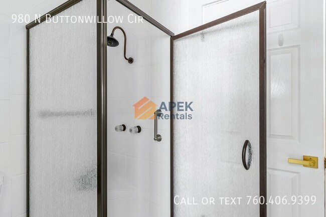 Building Photo - 980 N Buttonwillow Cir