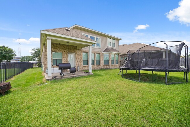 Building Photo - 249 Castlegate Ln