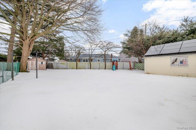 Building Photo - 234 S Pershing Ave