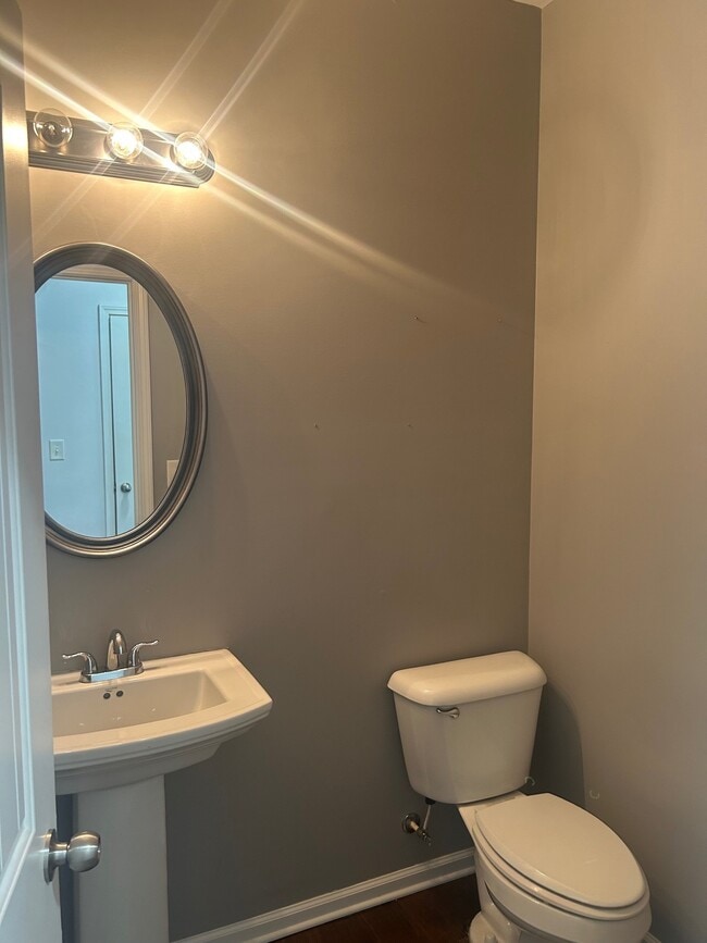 Building Photo - Zortman